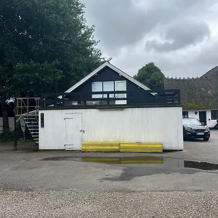 Dostrup Landevejskro & Penzion Skærbæk