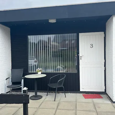 Dostrup Landevejskro & Мини-отель Скербек