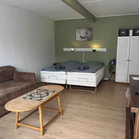 Dostrup Landevejskro & Скербек