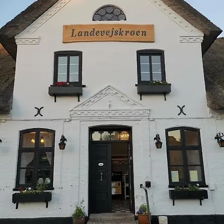 Dostrup Landevejskro & Penzion Skærbæk