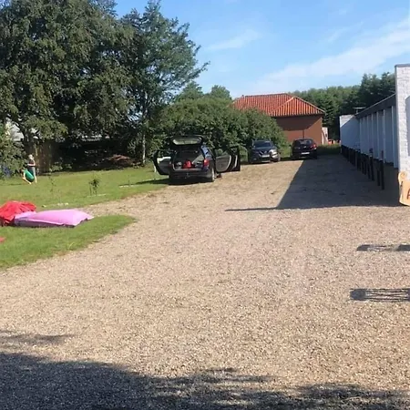 Dostrup Landevejskro & Penzion 3*
